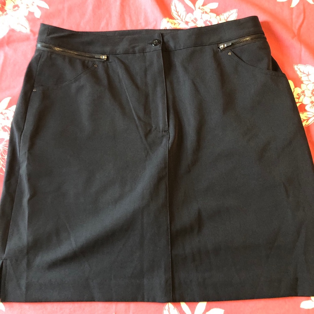 E P Pro black gold skort